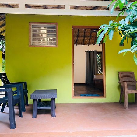 Hampi Village Resort & Tutti Cafe Экстерьер фото