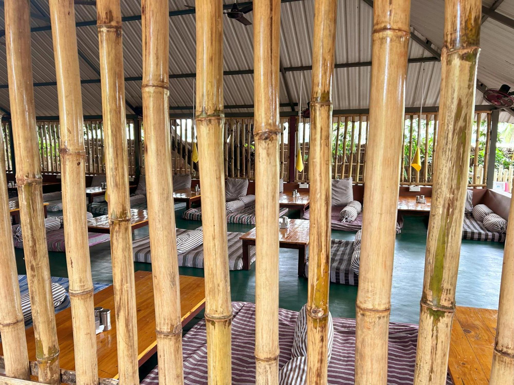 Hampi Village Resort & Tutti Cafe Экстерьер фото